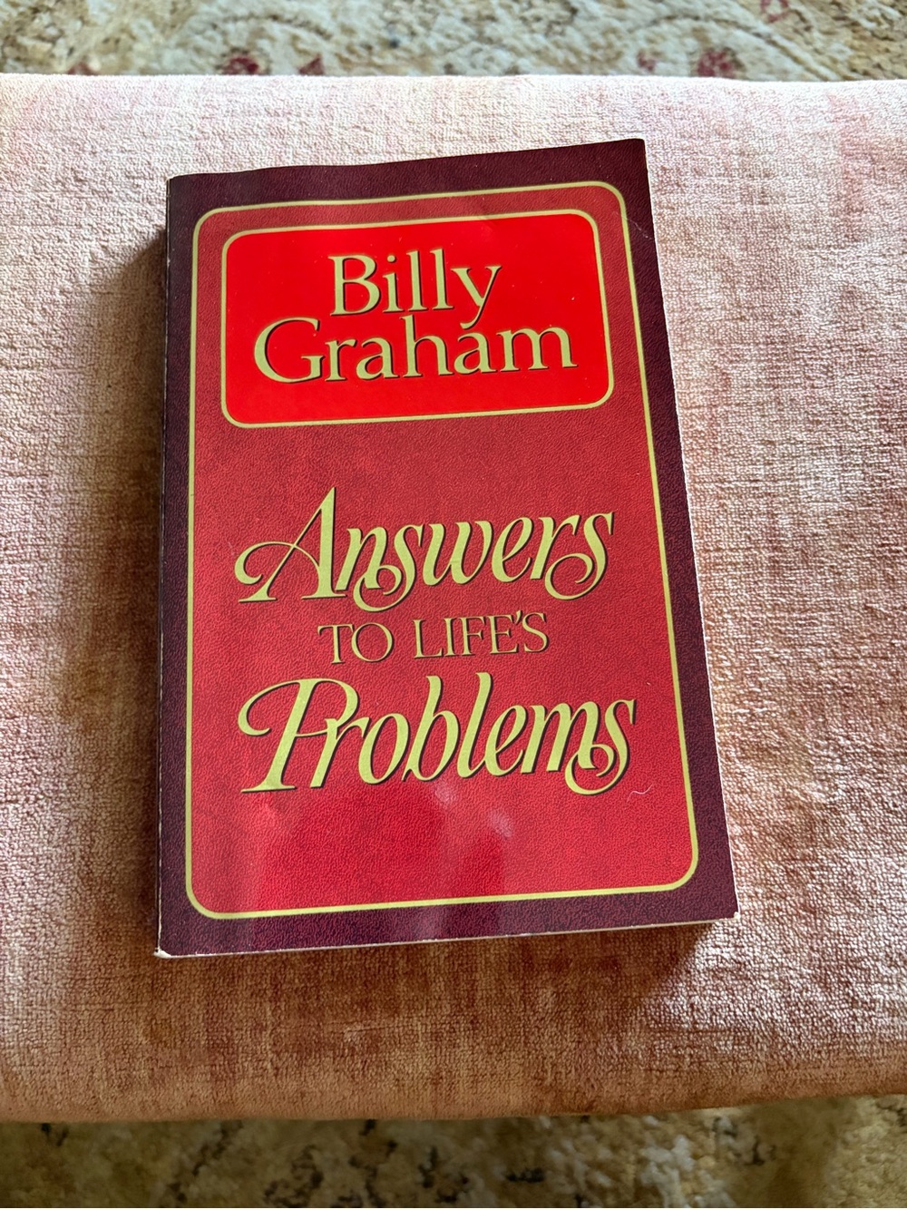 Billy Graham "Answers to Life's Problems" - Red Paperback